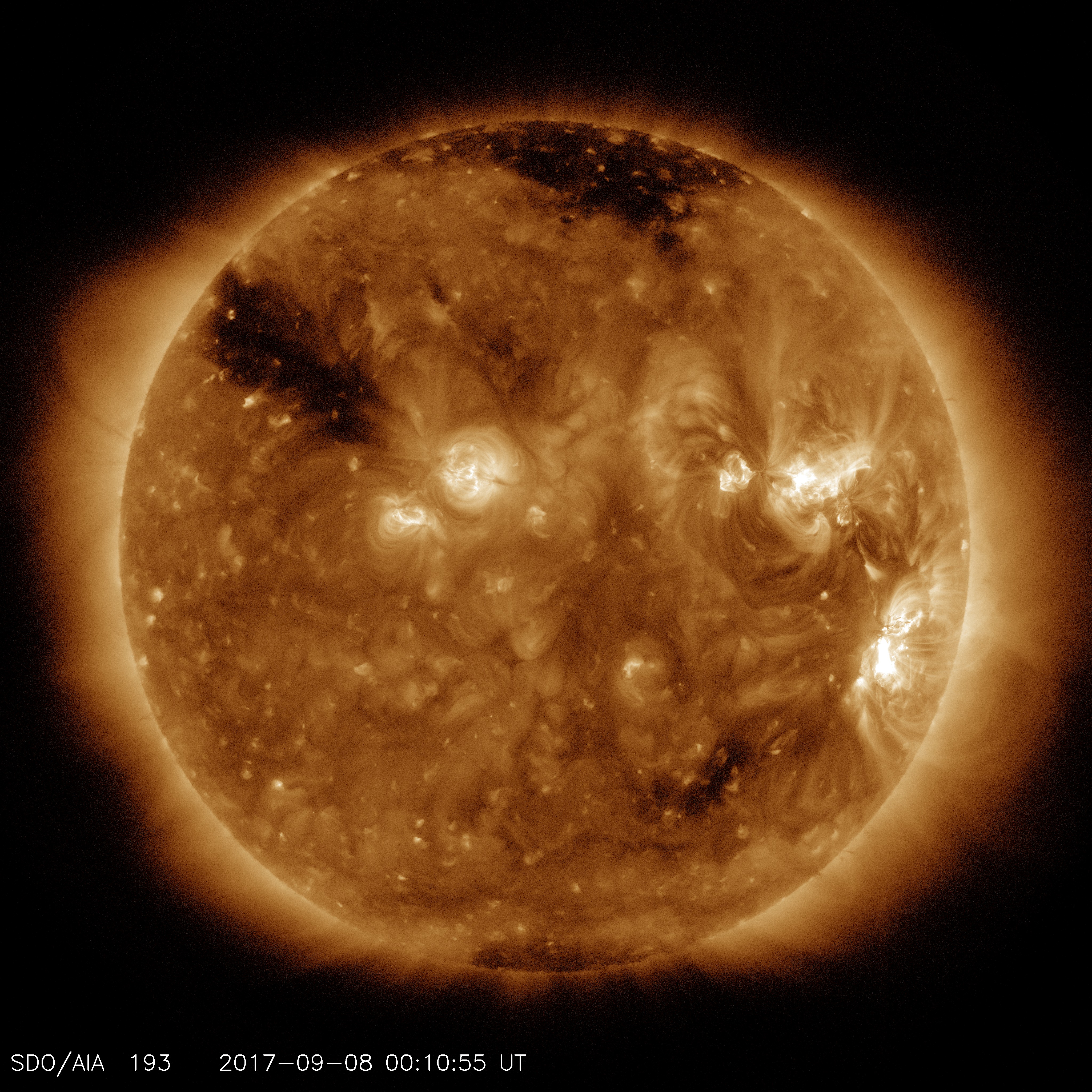 Вспышки на солнце сегодня в реальном времени. Вспышка на солнце класса x. Вспышки на солнце сентябрь 2017. @Pik вспышка на солнце. Индекс вспышечной активности солнца.